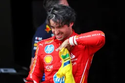 Sainz réagit avec morosité à Imola après les améliorations apportées par Ferrari