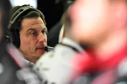 Mercedes-baas Wolff weet waar verbeterpunt zit: ‘Daar ligt onze zwakte’