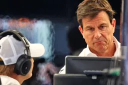 La reazione di Wolff alla squalifica di Russell