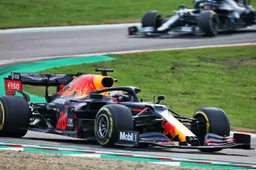 Verstappen na klapband en gevecht Bottas: "Dat was mijn enige kans"