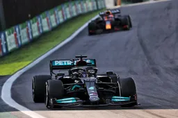 Mercedes bevestigt strategische motorwissel: "We willen ze in de pool hebben"