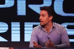 Palmer define Verstappen: "Rápido, clínico e agressivo"