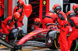 Zware kritiek voor Leclerc en Sainz: 'Frustrerend voor het team'