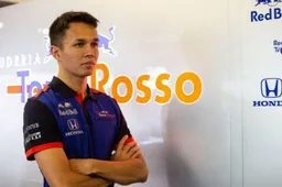 Albon to race with number 23 in semi-tribute to Valentino Rossi