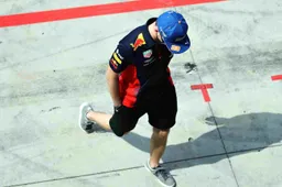 Verstappen: "This f*cking engine is hot mate, what a joke"
