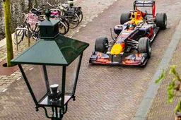 Politieagenten stuiten bij routinecontrole plots op F1-wagen Verstappen