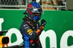 Vasseur heeft les geleerd van Verstappen: "Dat is waar hij het verschil maakte"