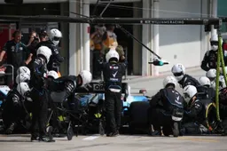Niet alleen tijdstraf voor Kubica na hinderen Verstappen, maar ook strafpunten