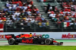 Stelling: Verstappen had Hamilton meer ruimte moeten geven