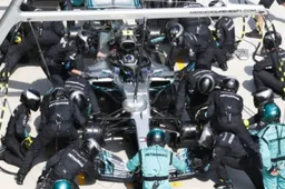 Mercedes broke pit stop record in China