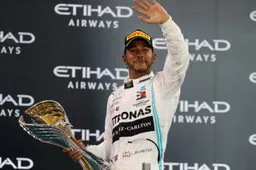 Hamilton deelt een sneer uit aan Verstappen en Leclerc: ''Dat is een zwakte''