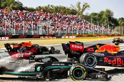 BREAKING | Stewards hand out penalty to Verstappen after crash with Hamilton
