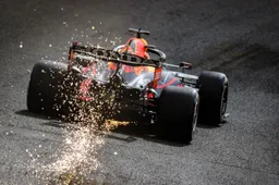 Volledige uitslag VT2: Verstappen de snelste met klein gat naar Mercedes