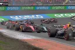 Regen in Zandvoort zorgt voor zinderende openingsfase GP Nederland