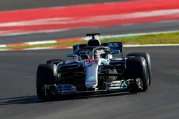 Hamilton WINS the Russian Grand Prix in Mercedes one-two!