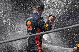 Verstappen en Norris stapten na GP België in de heli en feesten hier!