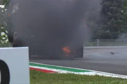 Brandende remschijf Albon veroorzaakt rode vlag in Q1 Imola