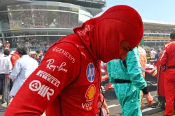 Sainz siembra la ilusión en los tifosi: "Con la SF-24 se puede soñar"