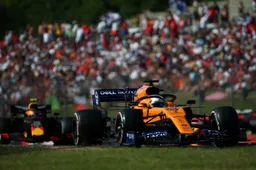 Sainz beklaagt zich over TV-beelden: "De fans missen veel gevechten"