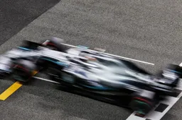 Zo pakte Lewis Hamilton de laatste pole van het seizoen!