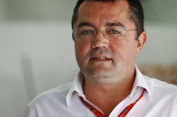 Eric Boullier weigert op te stappen bij McLaren na falen 'B-spec'