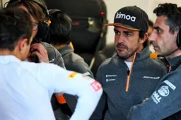 'Fernando Alonso in actie voor McLaren tijdens de testdagen in Bahrein'