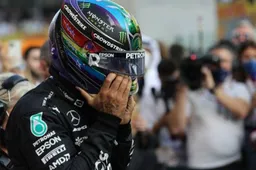 Hamilton tira vantagem de suas perdas