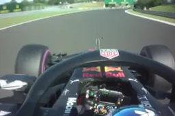 Lol! Daniel Ricciardo steekt WEER middelvinger op in Hongarije
