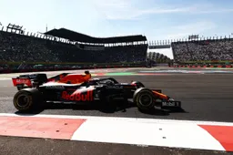 Gemiste kans bij Mercedes? Lammers bedenkt scenario om Verstappen uit te schakelen