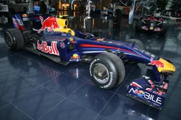 Red Bull Racing presenteert de nieuwe RB16B: Bekijk de livery door de jaren heen