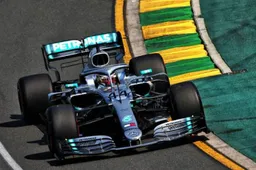 Hamilton takes pole in Australia!