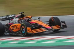 Ricciardo receives advice: 'It’s something he might consider'