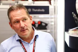 Le site de jeux d'Herbert s'en prend à Jos Verstappen : Un comportement qui sème la discorde