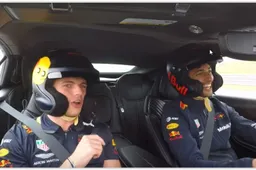 Verstappen en Ricciardo trappen lol in Aston Martin op COTA