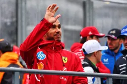 Hamilton and new race engineer 'need to have conversation' after Australia