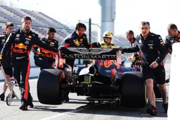 F1 lunchupdate: Verstappen valt stil, Vettel crasht zijn Ferrari!