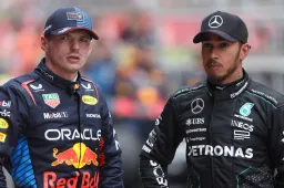Verstappen and Hamilton unlucky: Extra stop for the world champions