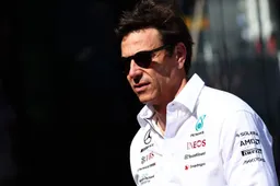 Wolff sees no chance in battle with Verstappen: 'Not even in dreams'