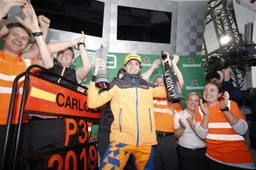 'Extreem blije' Sainz alsnog naar het podium
