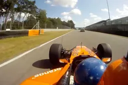 Video: Snelheidsverschil tussen een F1 auto en straatauto!