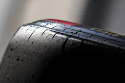 Pirelli presenta una nuova mescola di pneumatici a Barcellona