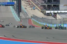 Hamilton grijpt leiding ten koste van Verstappen in Verenigde Staten