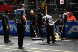 El internet reacciona a drama en Las Vegas: "La F1 estafa a aficionados"