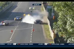 Video: Grote crash tijdens Le Mans