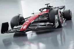 Sale a subasta el C43 utilizado para el lanzamiento del Alfa Romeo F1