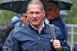 Jos Verstappen comenta reação de Max à punição: "Estava com raiva"