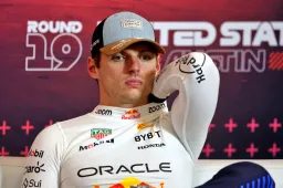 Brundle questiona a FIA: "Verstappen não deveria ter sido penalizado?"