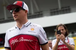 Raikkonen: ''Het is toch belachelijk dat we niet kunnen rijden als het regent''
