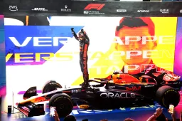 Risultati completi GP Qatar | Verstappen trionfa davanti alle McLaren