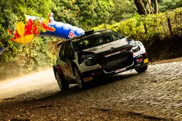Jos Verstappen staat voor nieuwe uitdaging in rally-carrière